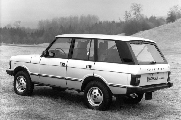 Range Rover Classic с право е забележителен автомобил, а в V8 бензинова версия изключително желана класика. Пуснат на пазара през 1970-а., ще отнеме още 16 години, преди да бъде предложен RR с дизелов двигател. Изборът обаче на 2,4-литров VM агрегат е лош, защото с турбокомпресоре напълно безсмислен - до такава степен, че производителността е почти никаква.

Въпреки че беше редови четирицилиндров двигател, този мотор имаше не по-малко от четири уплътнения на главата . И те се проваляха с уникална упоритост.